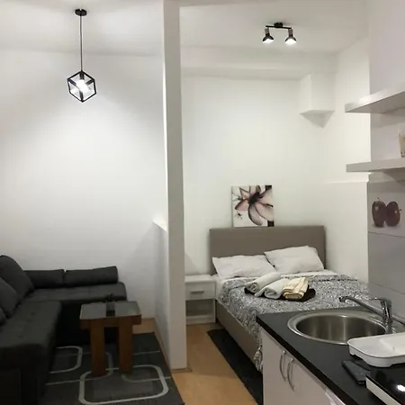 Cozy Max * Jagodina